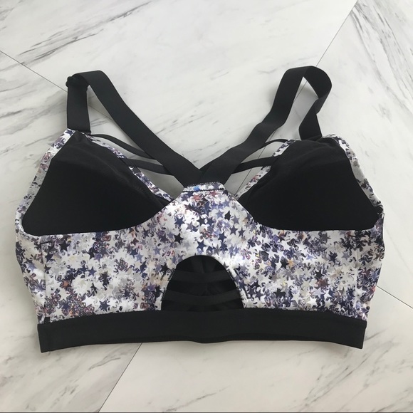 [Victoria's Secret] Lightweight Sports Bra 32DD - Picture 2 of 2